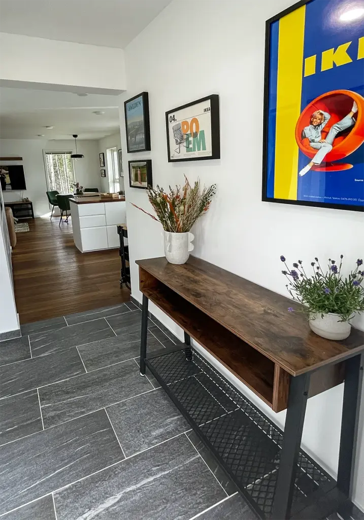 airbnb-guesthouse-slider-entrance