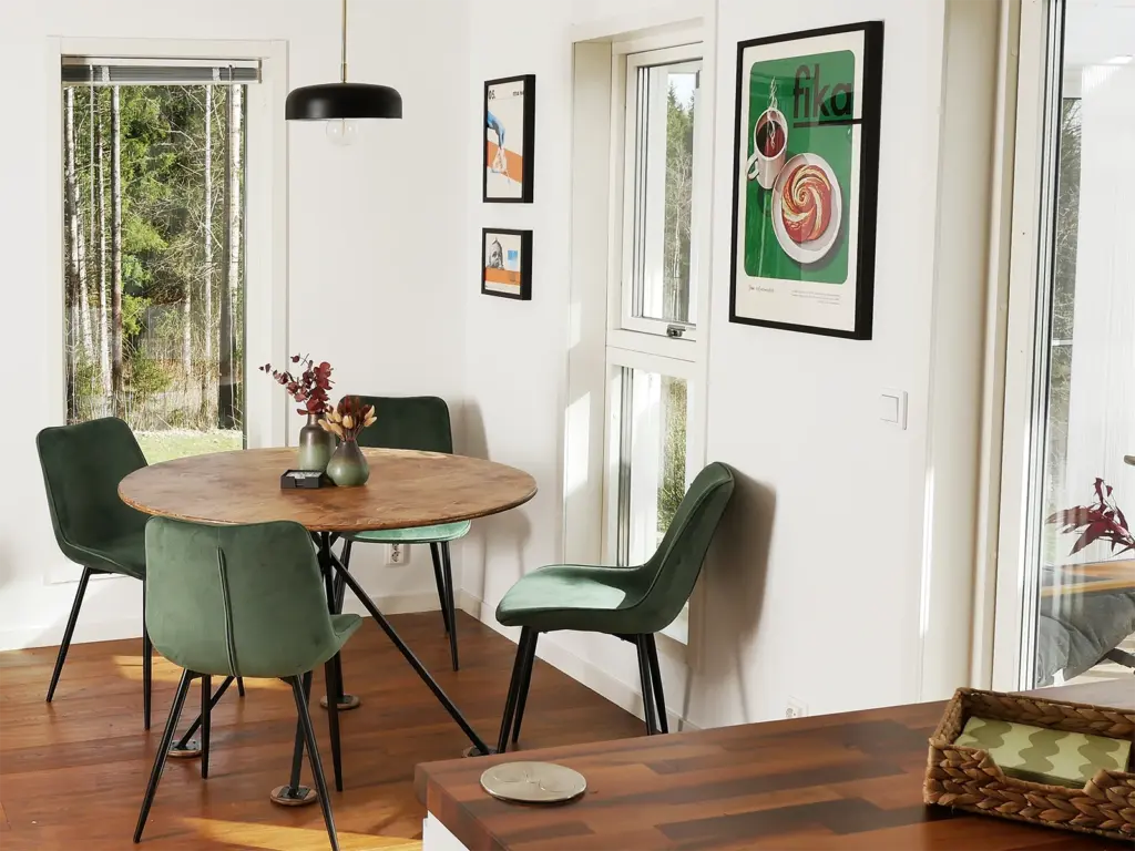 airbnb-guesthouse-slider-living-room